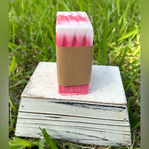 Handcrafted Peppermint Goat’s Milk Soap - Picture 3 of 9